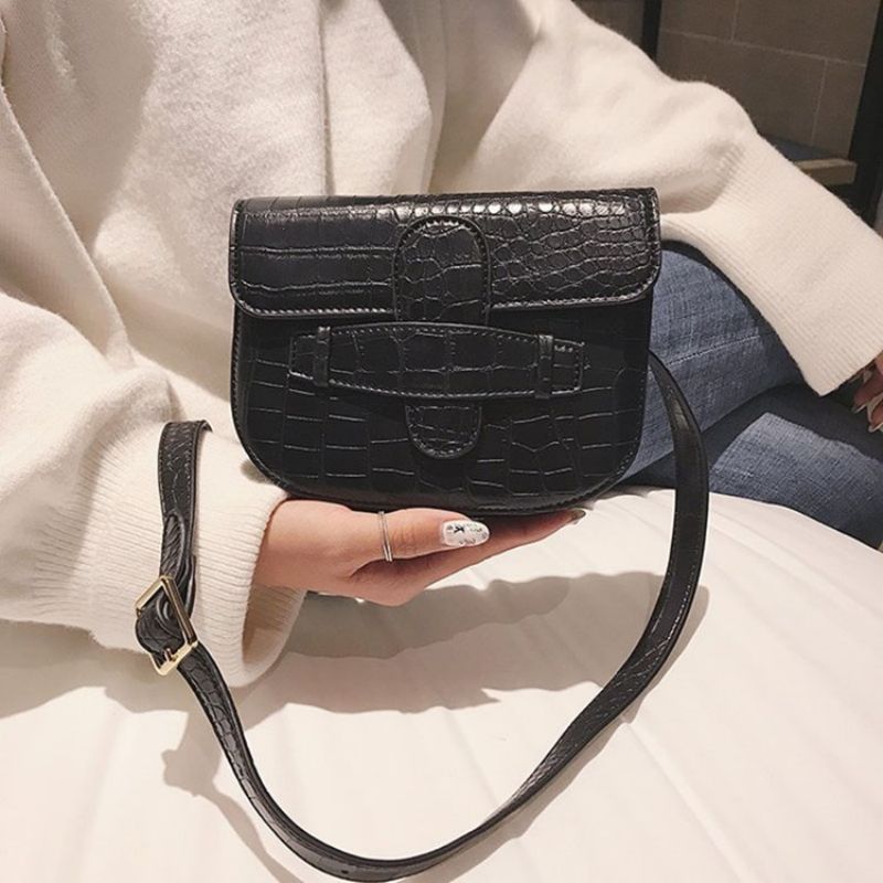 Skórzana Torba Crossbody Z Aligatora Z Nicią