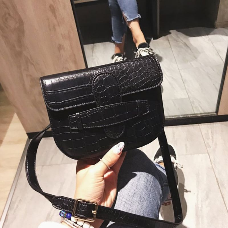 Skórzana Torba Crossbody Z Aligatora Z Nicią