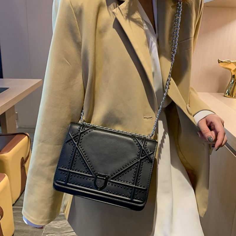 Torebki Crossbody Z Nitką Pu Z Geometryczną Klapką